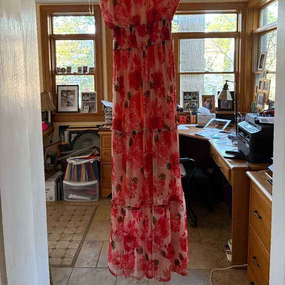 Stella and Julie Floral Dress - Picture 2 of 2